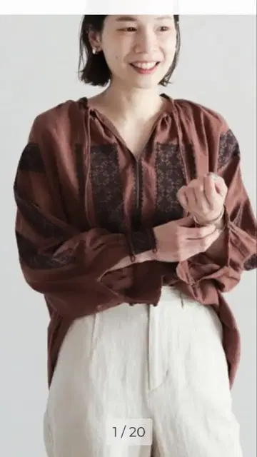 놈브르 임페어 크로스 스티치 자수 스키퍼 볼륨 블라우스