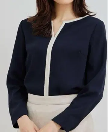로페피크닉 배색 파이핑 블라우스