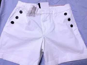Tommy Hilfiger 화이트 클래식 숏팬츠 4
