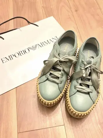 EMPORIOARMANI 민트 그린 통굽 스니커즈 23.5~24cm/37