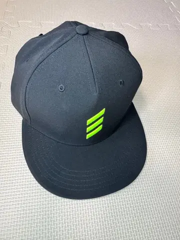 adidas 야구 모자 블랙/그린 스트랩 포함
