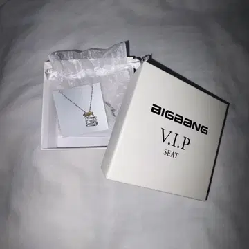 BIGBANG V.I.P SEAT 목걸이