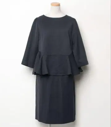 DRESS LAB 페플럼 상의 & 타이트 스커트 셋업 네이비 L