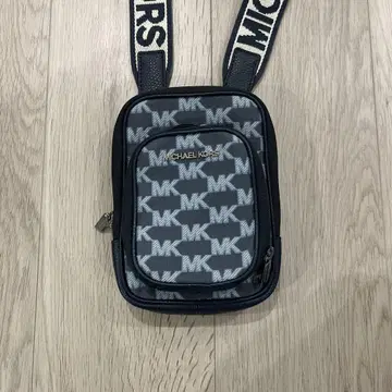 MICHAEL KORS MK 로고 숄더백
