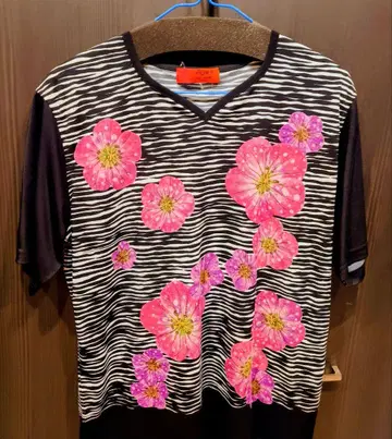 Ungaro 꽃무늬 긴팔 T셔츠 L 사이즈 여성용 상의 웅가로