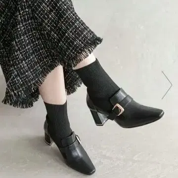 새상품급 S 사이즈 RANDA 퀼팅 니트 도킹 숏부츠
