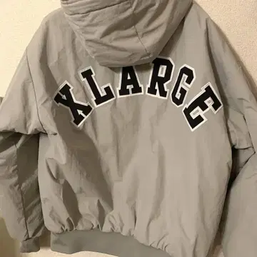 XLARGE 그레이 다운 자켓