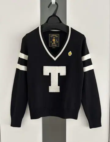 캘러웨이 V넥 와펜 니트