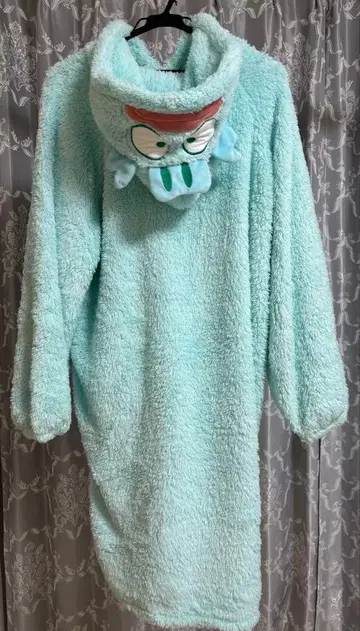 한교동 산리오 할로윈 인형옷 가운