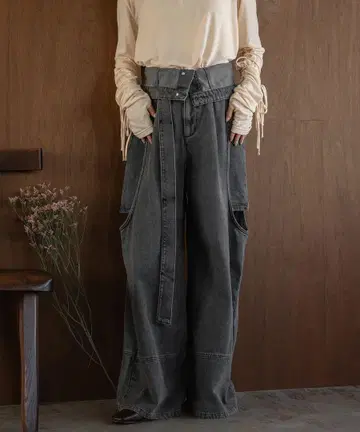 익명 배송 컷 아웃 디자인 와이드 데님 mideal 마이딜 XS