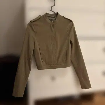 카키 숏 기장 자켓 ZARA