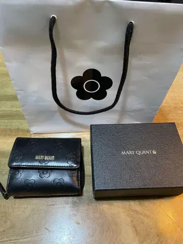 MARY QUANT 3단 폴더형 지갑 블랙