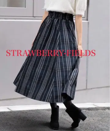 STRAWBERRY-FIELDS 체크 플레어 스커트