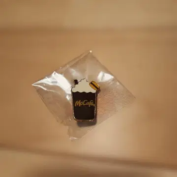 맥도날드 맥카페 핀 배지