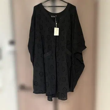 [택 포함 새상품] 메드모아젤 블랙 레이스 튜닉 7부 소매