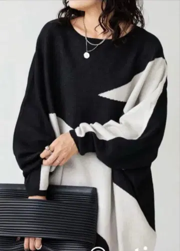 안티카 새상품 오샤레 돌먼 니트