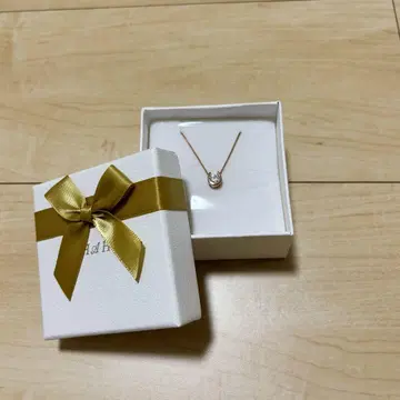 HAH 말굽형 목걸이 여성용