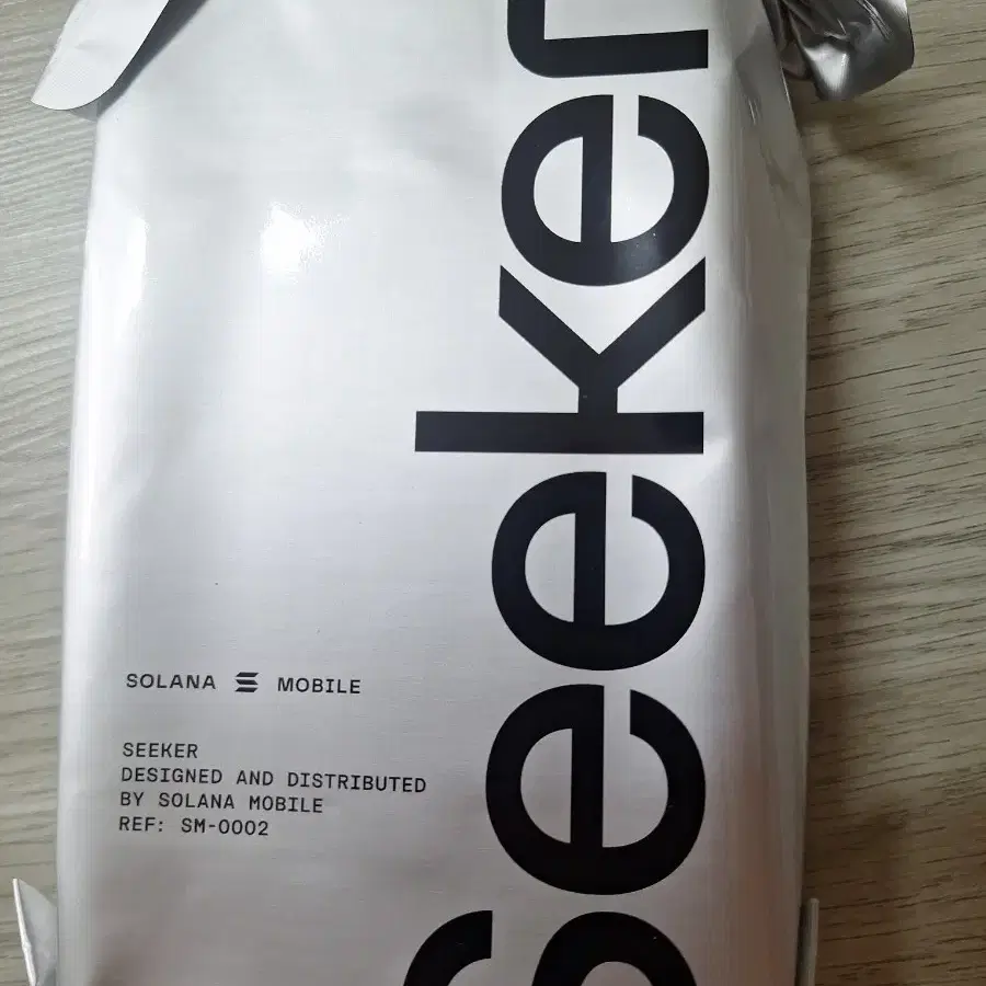 Solana Mobile Seeker SM-0002 New Product on Bunjang Global Site.