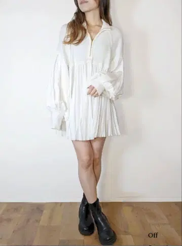 코코딜 플리츠 도킹 니트 오카자키 사에 콜라보 상품