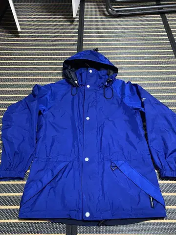 GORE-TEX 마운틴 파카 후드 탈부착 가능