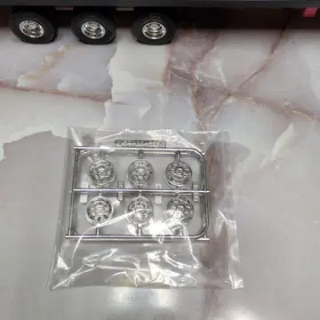 데코토라 아오시마 휠캡