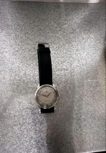 OMEGA 씨마스터 실버 다이얼 블랙 가죽 시계