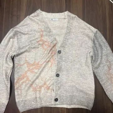 ZARA 버튼 니트 가디건 베이지 계열