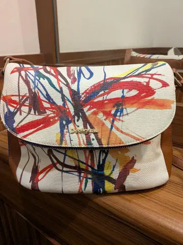 Desigual 컬러풀 아트 숄더백