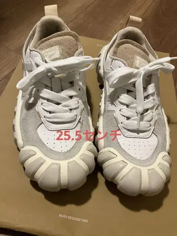 오니츠카타이거 스니커즈