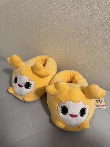 TWICE LOVELYS GiGO 한정판 봉제 인형 슬리퍼 지효