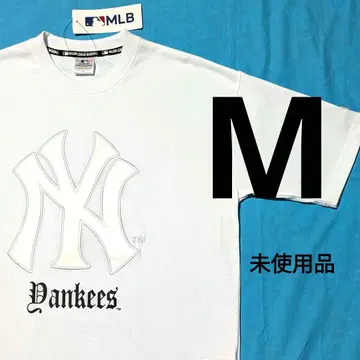 [ 미사용품 M ] MLB NY 양키스 인조 가죽 로고 T셔츠 화이트