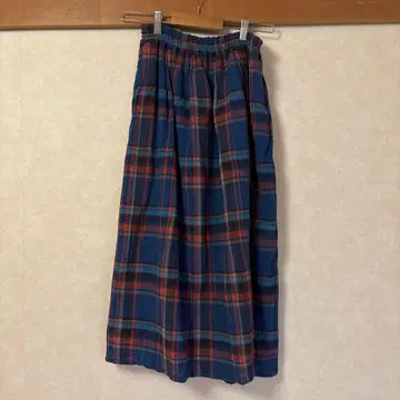 뷔르데사봉 스커트