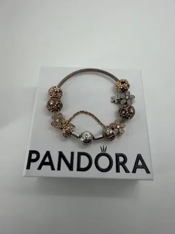 [정품] PANDORA 팔찌 참 7개 포함