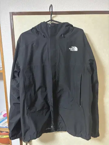The North Face 블랙 마운틴 파카
