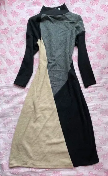 axes 엑시즈팜  로리 고스로리 y2k coquette 00s