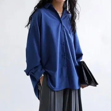 완판템! 새상품 antiqua 주름감 셔츠 블라우스 블루