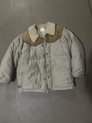 브라운 절개 다운 자켓 보아 카라 부착 가죽 소가죽