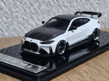 1/64 BMW M4 STREET WARRIOR