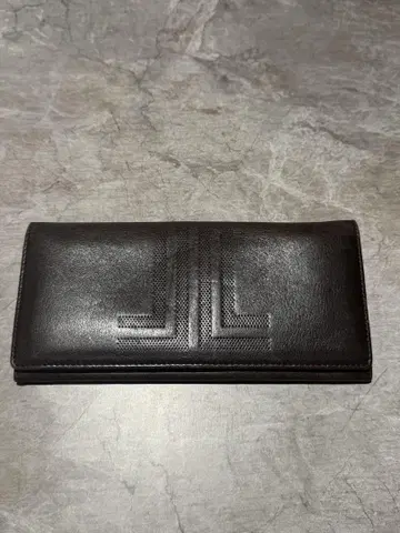 LARVIN 블랙 장지갑
