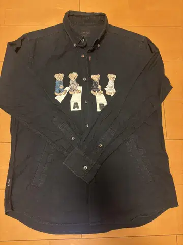 칼 헬무트 KARL HELMUT 베어 자수 셔츠 핑크하우스