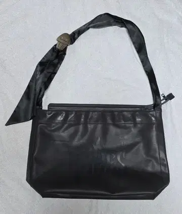 하데스 숄더 백