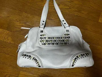 TRES chouette 스터드 장식 화이트 핸드백