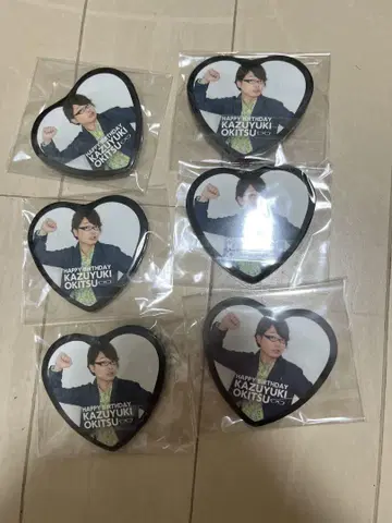 오키츠 카즈유키 씨 하트 배지