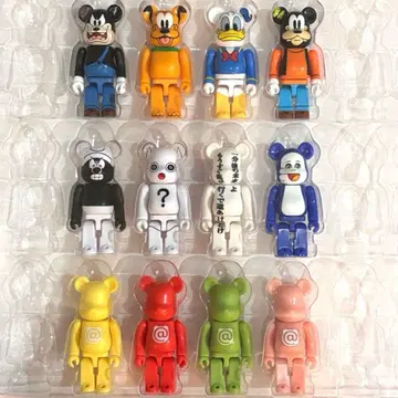 베어브릭 BE@RBRICK 100% 12체 블리스터 보드 8 x 3