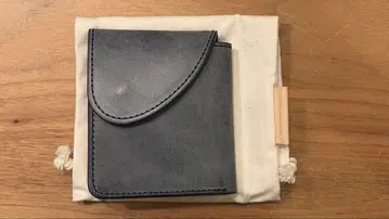 핸더 스킴 Hender Scheme 카우 가죽 이단 접이식 지갑 미사용