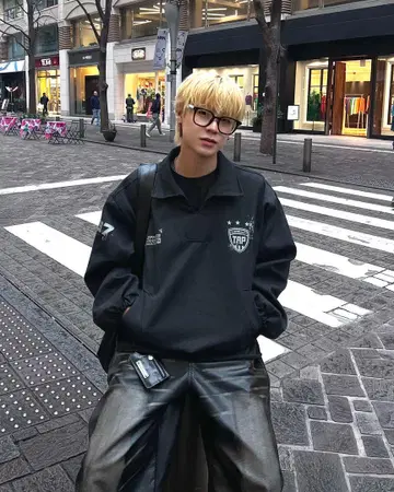 V넥 스포츠 상의