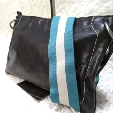 새상품급 발리 트레인 스포팅 숄더백 레스포