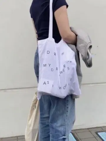 드로우 드로워즈 토트백 타이프라이팅 토트 백