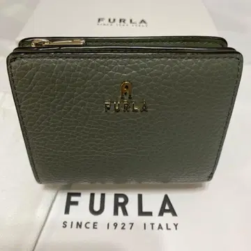 훌라 FURLA 컴팩트 가죽 접이식 지갑