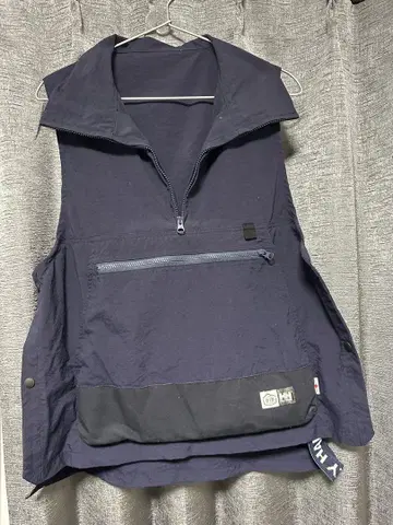 HELLY HANSEN x BIB 콜라보 HH Travel BIB 모델